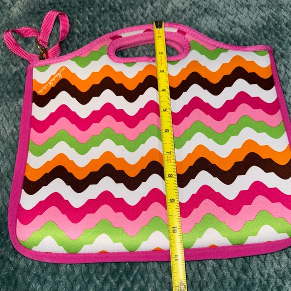 S MACBETH COLLECTION by Margaret Josephs Chevron Zipper Neoprene Lunch Bag Tote - Picture 3 of 7